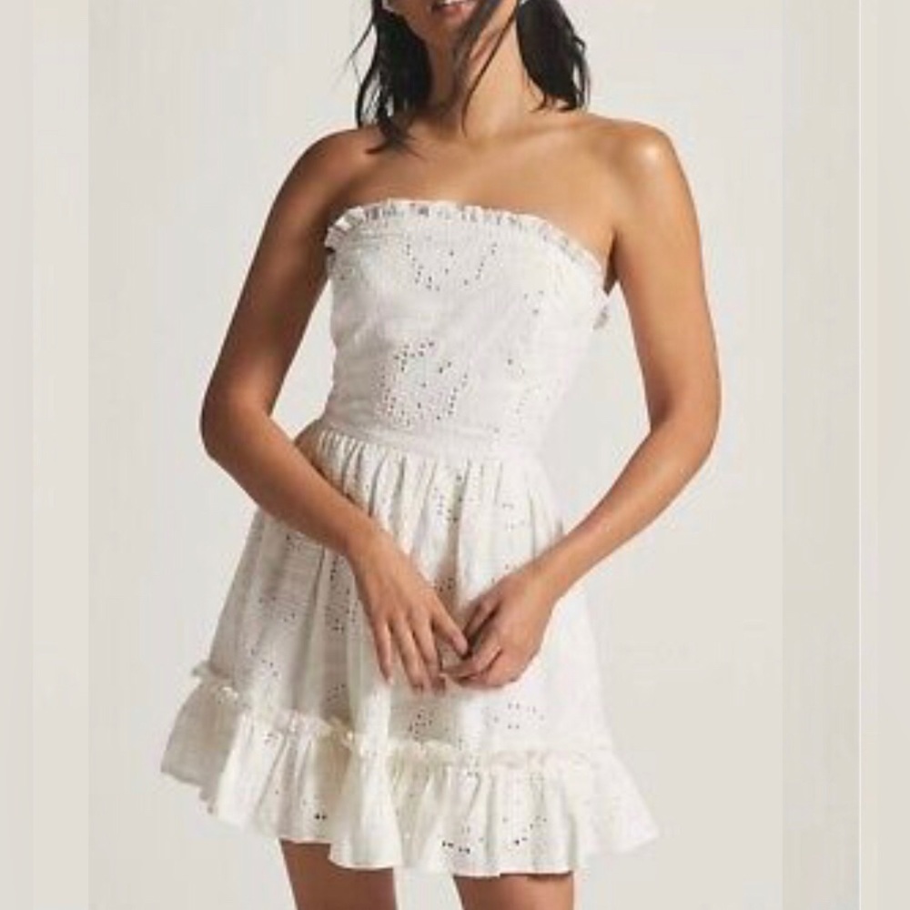 NWT. Forever That Girl / Anthro White Eyelet Ruffle Smocked Strapless Dress.